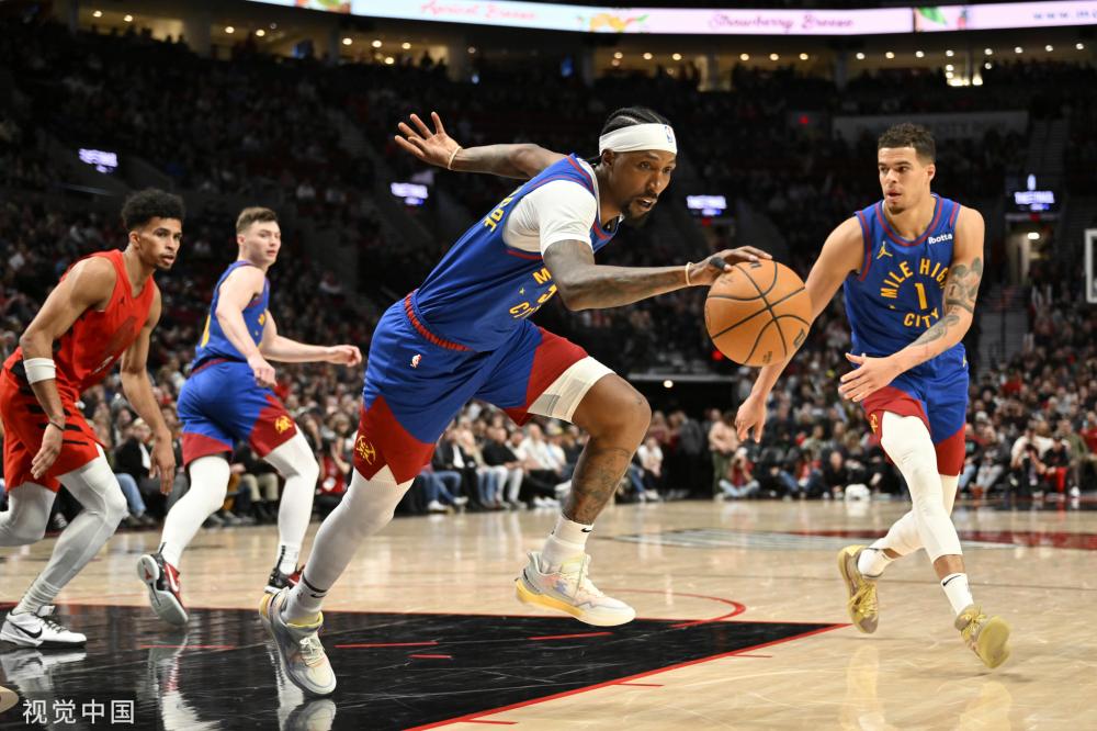 强调防守与 强调防守与