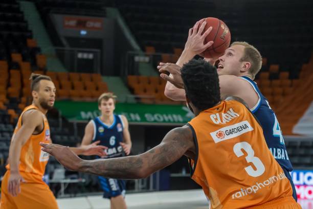 秀权与培养 秀权与培养