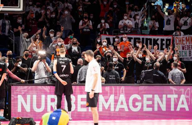 金鸡独立跳 金鸡独立跳