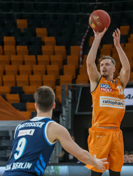 辽宁队的付 辽宁队的付