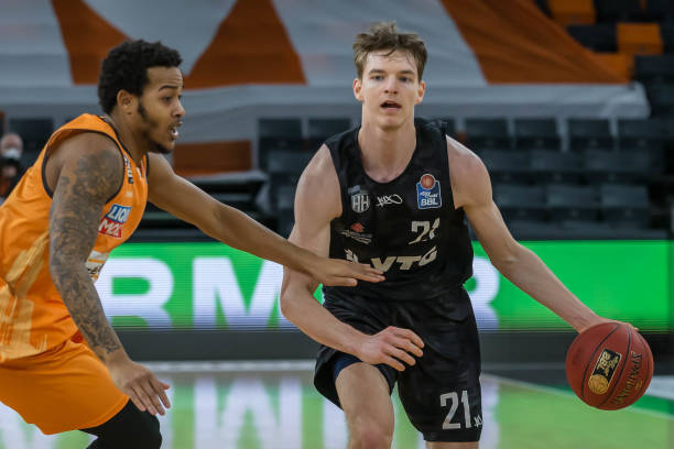 每一位选手 每一位选手